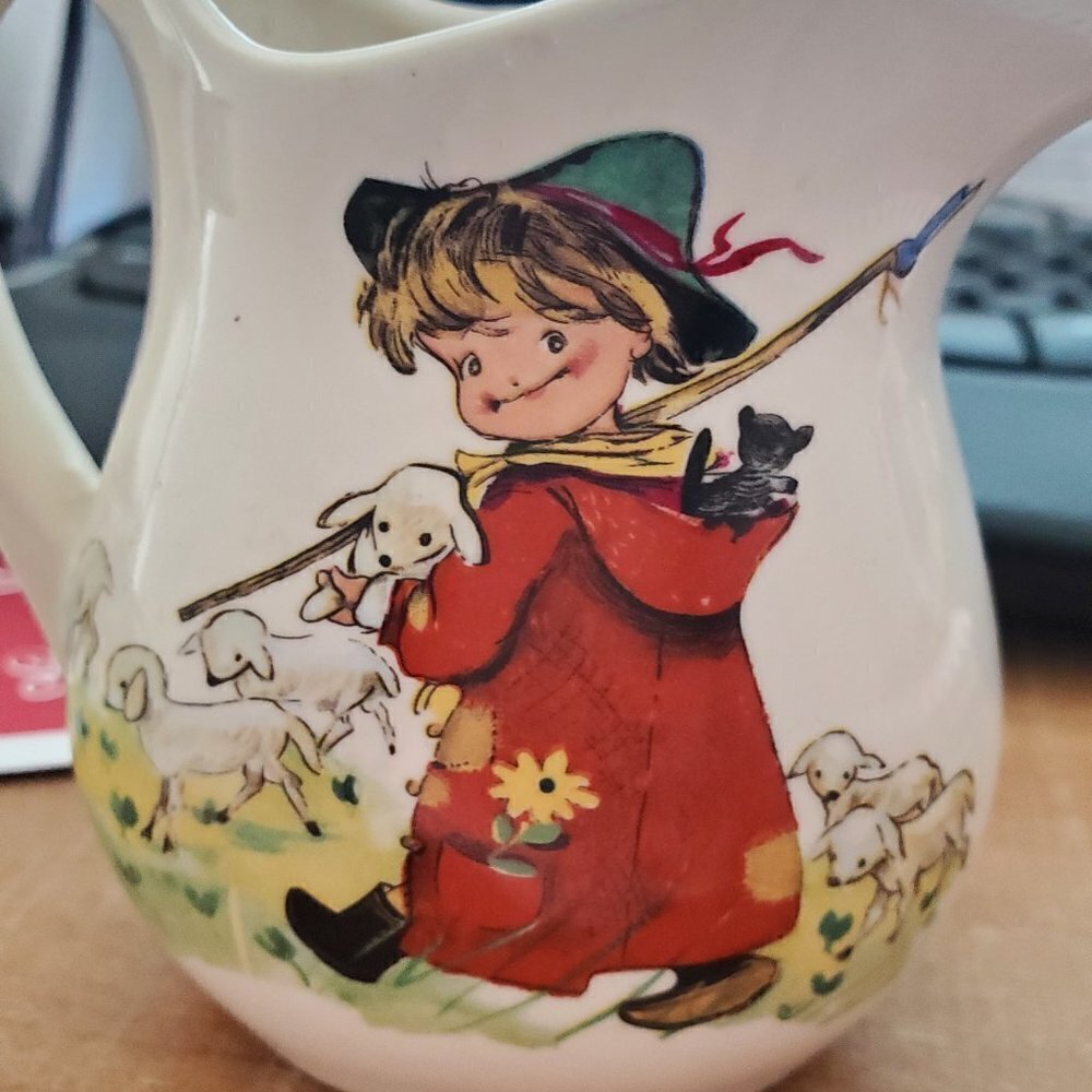 Vintage mc coy creamer